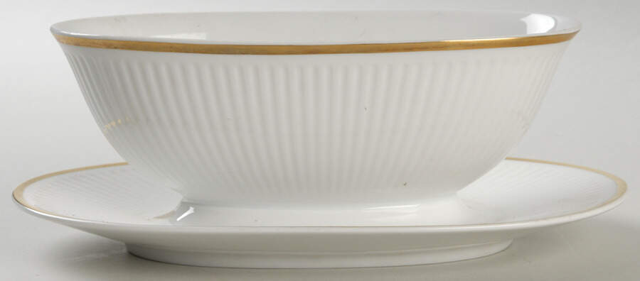 Tunna (Ribbed) Gravy Boat with Attached Underplate by Royal Copenhagen-1