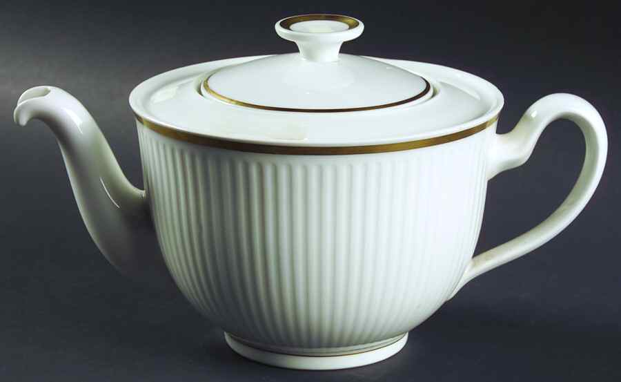Tunna (Ribbed) Teapot & Lid by Royal Copenhagen-1