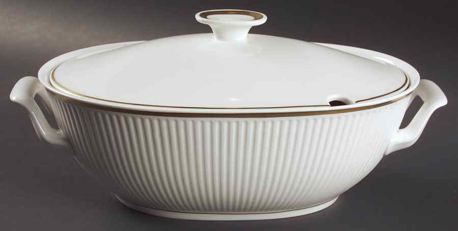 Tunna (Ribbed) Tureen &  Lid by Royal Copenhagen-1