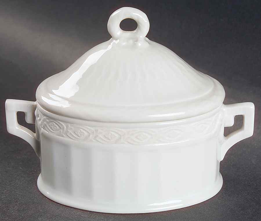 White Fan Sugar Bowl & Lid by Royal Copenhagen-1