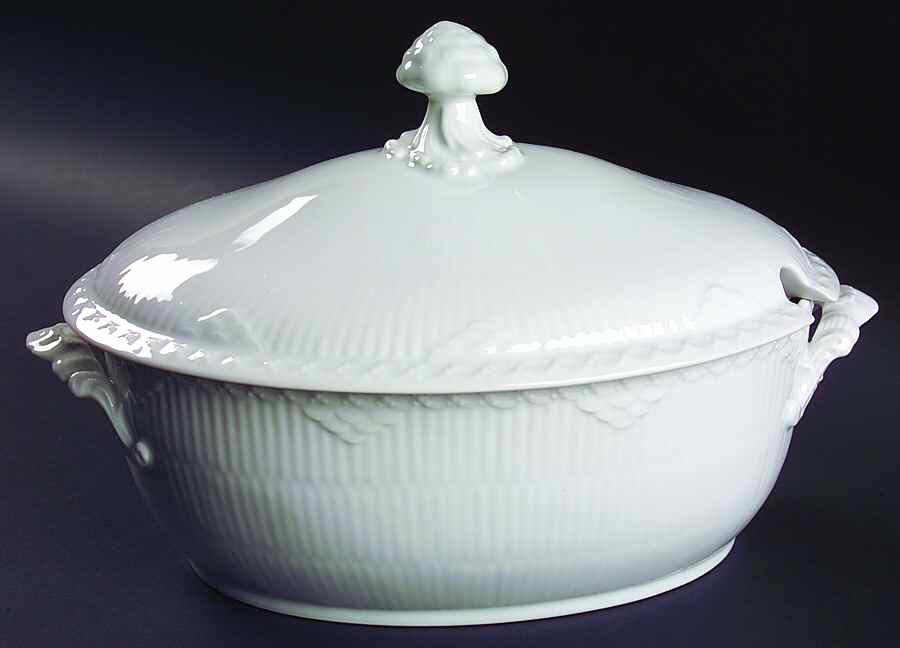 White Half Lace Tureen & Lid by Royal Copenhagen-1