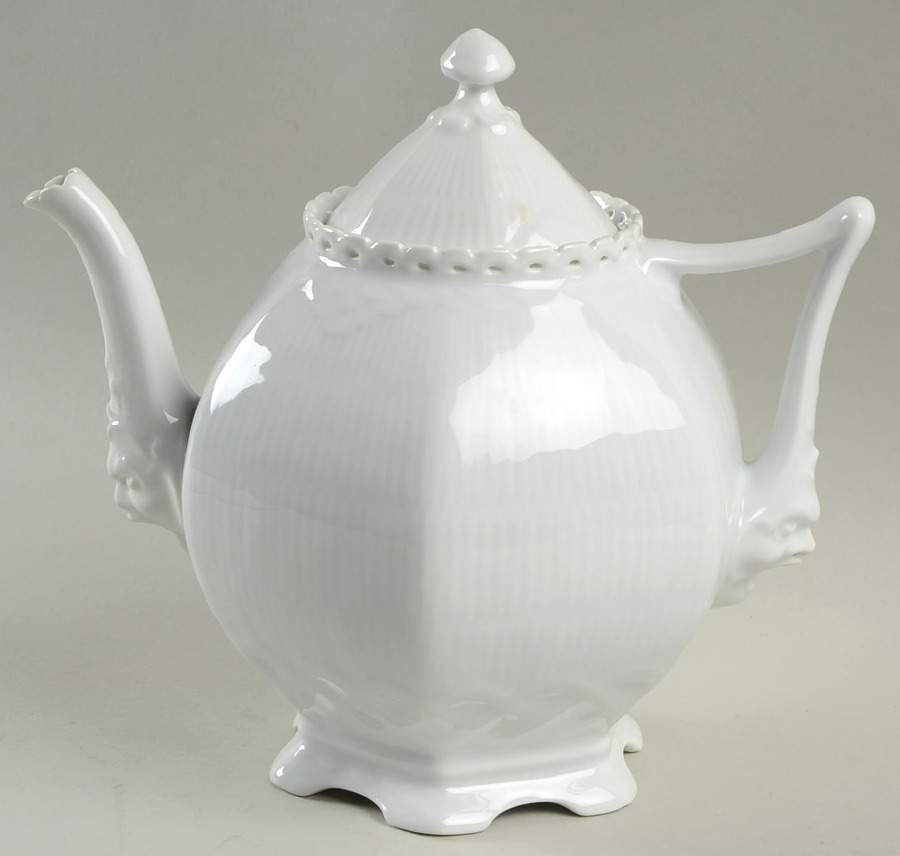 White Full Lace Teapot & Lid by Royal Copenhagen-1