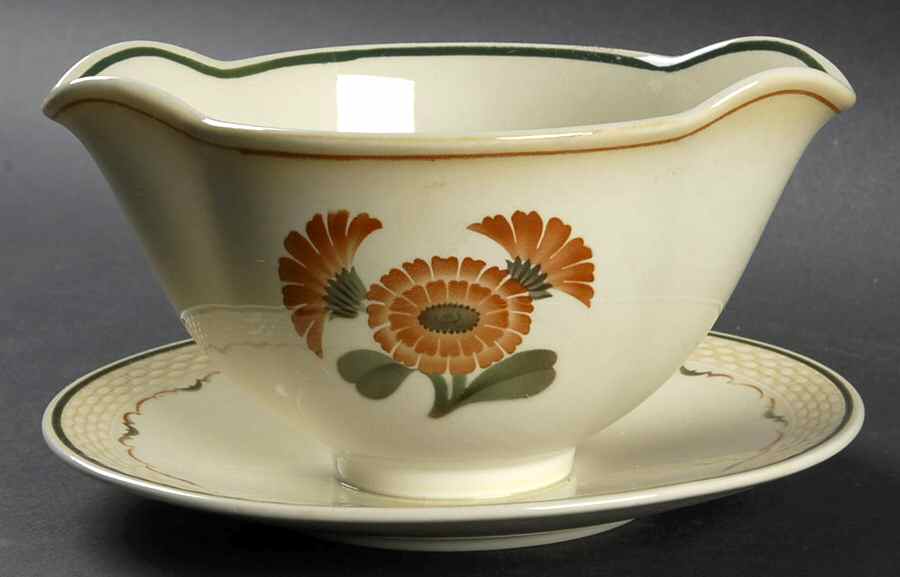 Zinnia Gravy Boat with Attached Underplate by Royal Copenhagen-1