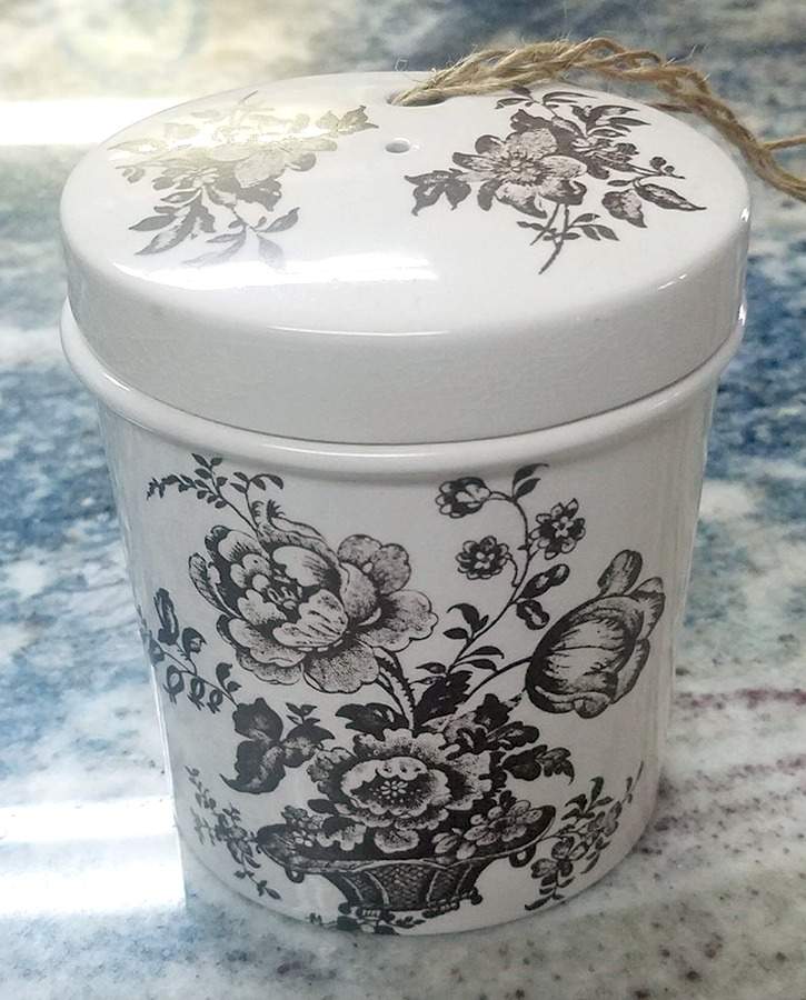 Charlotte Brown On White Stringholder by Royal Crownford-1