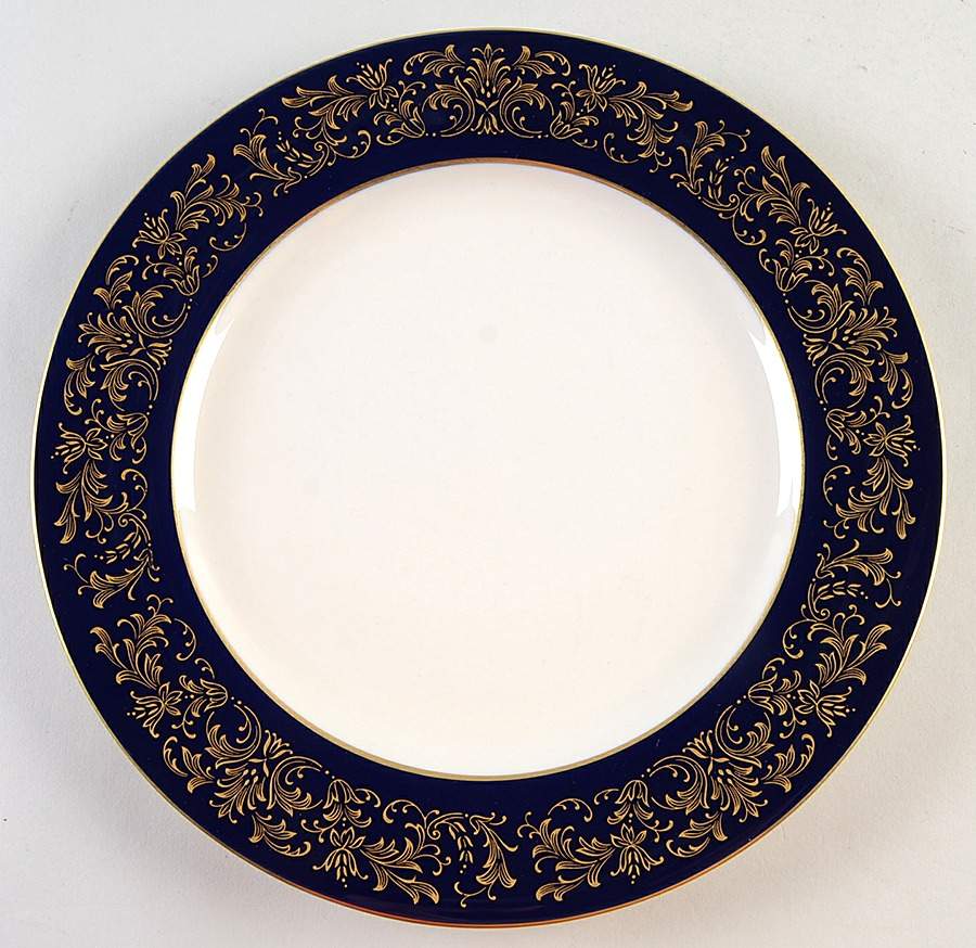 Calais Dinner Plate by Royal Castle-1