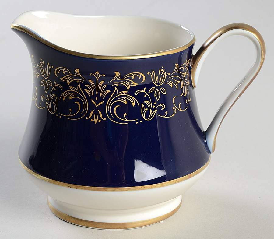 Calais Creamer by Royal Castle-1