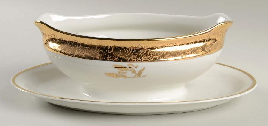 RCS1 Gravy Boat with Attached Underplate by Royal Castle-1