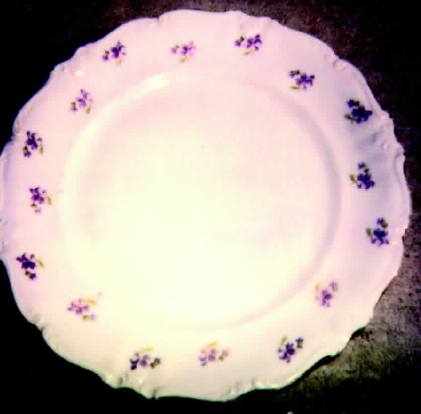 Violets Dinner Plate by Royal Castle-1