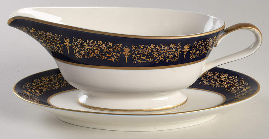 Regal Gravy Boat & Underplate by Royal Castle-1