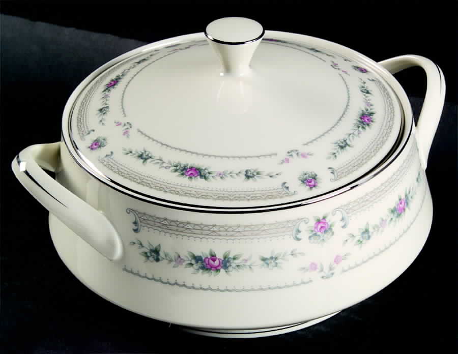 Serenity Round Covered Vegetable by Royal Castle-1