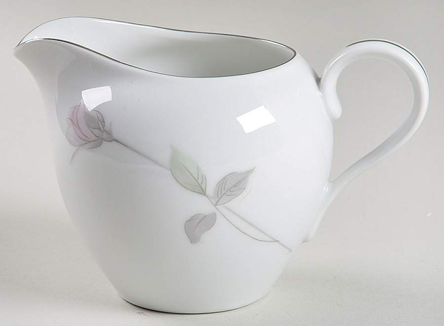 Rosanne Creamer by Royal Court-1