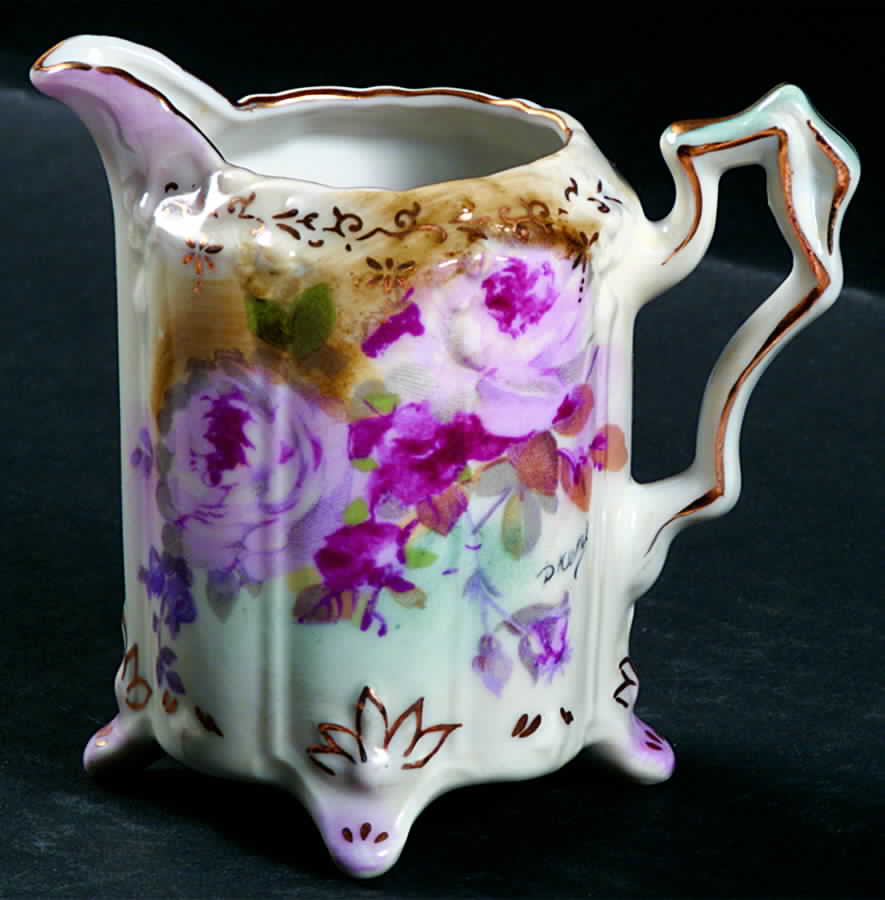 Chantilly Rose Creamer by Royal Crown (Japan)-1