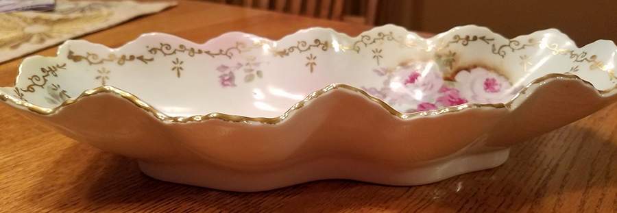 Chantilly Rose Relish by Royal Crown (Japan)-1