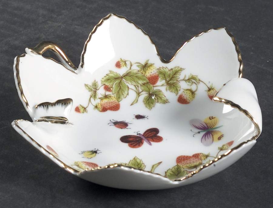 Spring Time Petal Bowl by Royal Crown (Japan)-1