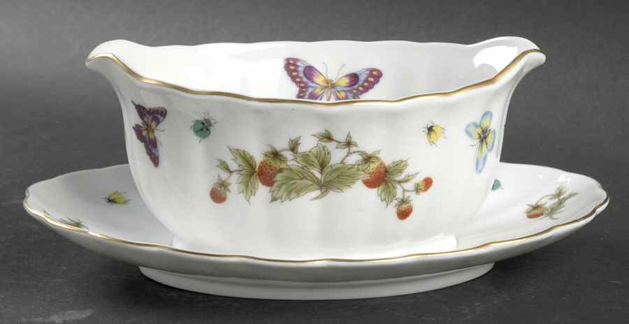 Spring Time Gravy Boat with Attached Underplate by Royal Crown (Japan)-1