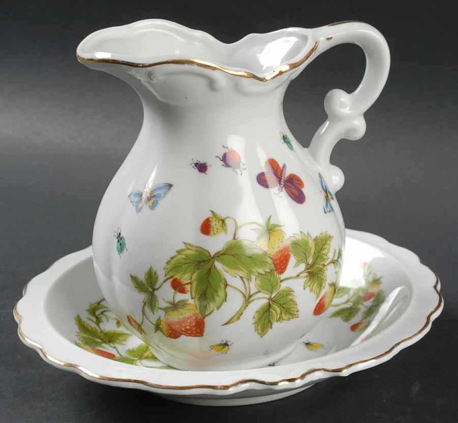 Spring Time Small Pitcher & Bowl Set by Royal Crown (Japan)-1