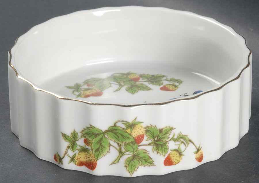 Spring Time Individual Oven-To-Table Quiche by Royal Crown (Japan)-1