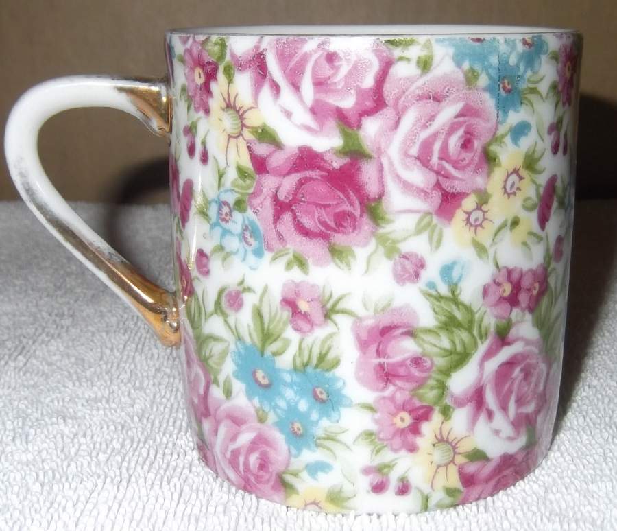 Sussex Bouquet Mug by Royal Crown (Japan)-1