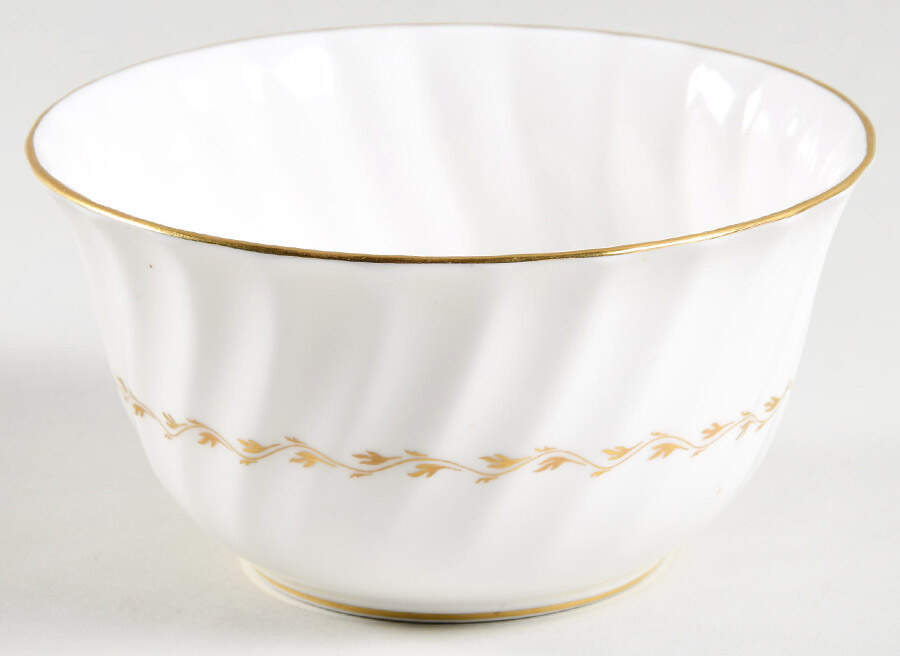 Adrian Cranberry Bowl by Royal Doulton-1