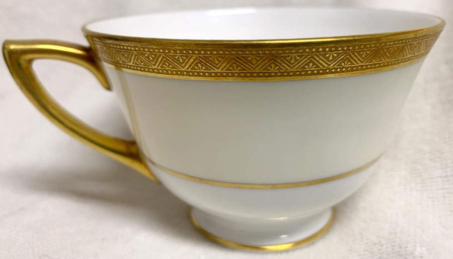 The Agincourt Footed Cup by Royal Doulton-1