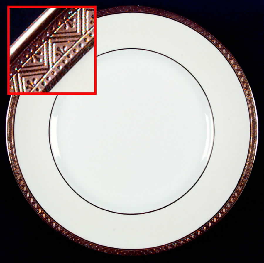 The Agincourt Dinner Plate by Royal Doulton-1