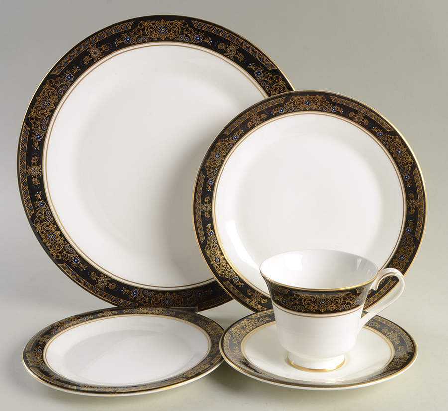 Albany 5 Piece Place Setting by Royal Doulton-1