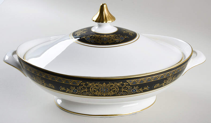 Albany Oval Covered Vegetable by Royal Doulton-1