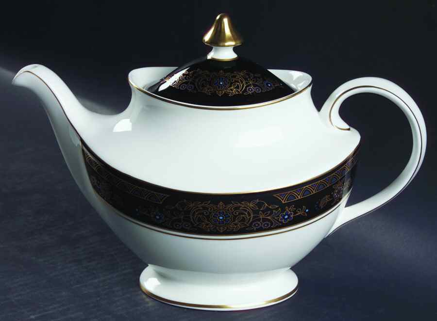 Albany Teapot & Lid by Royal Doulton-1