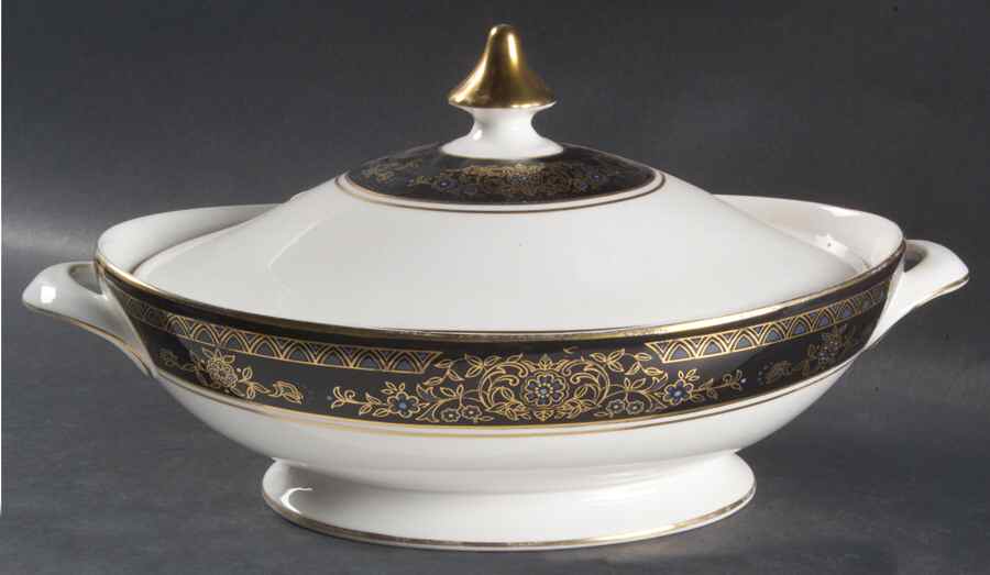 Albany Oval Covered Vegetable by Royal Doulton-1
