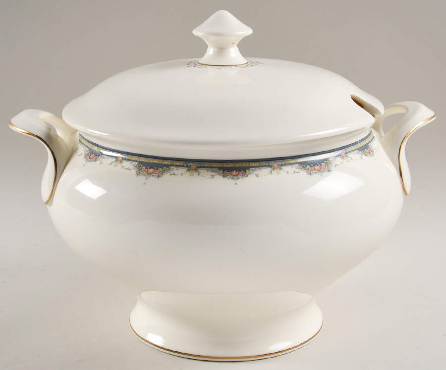 Albany Tureen & Lid by Royal Doulton-1