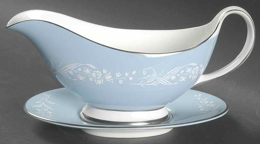 Alexandria Gravy Boat & Underplate by Royal Doulton-1