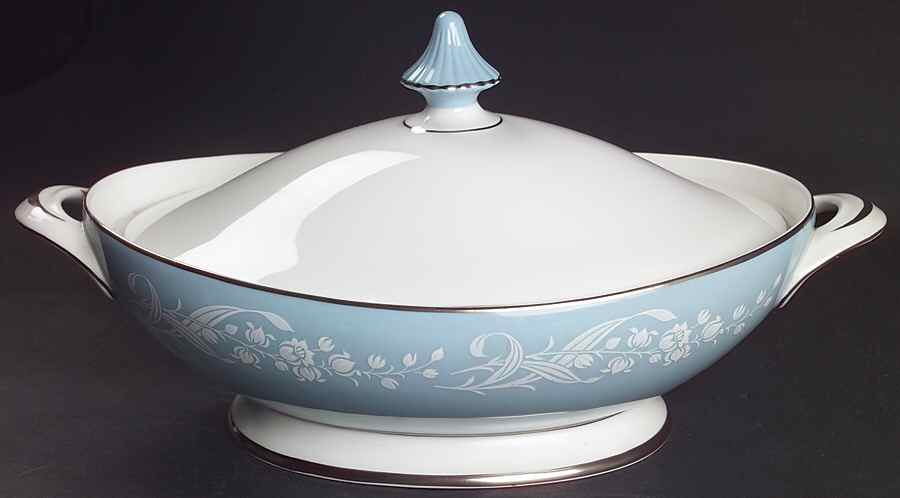 Alexandria Oval Covered Vegetable by Royal Doulton-1