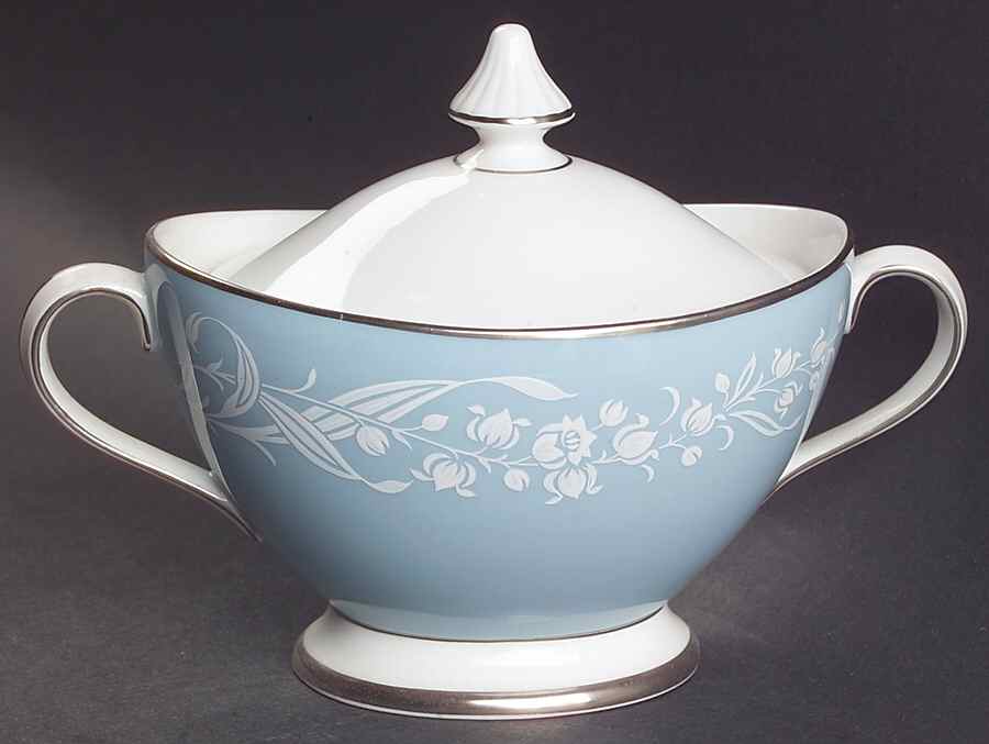 Alexandria Sugar Bowl & Lid by Royal Doulton-1