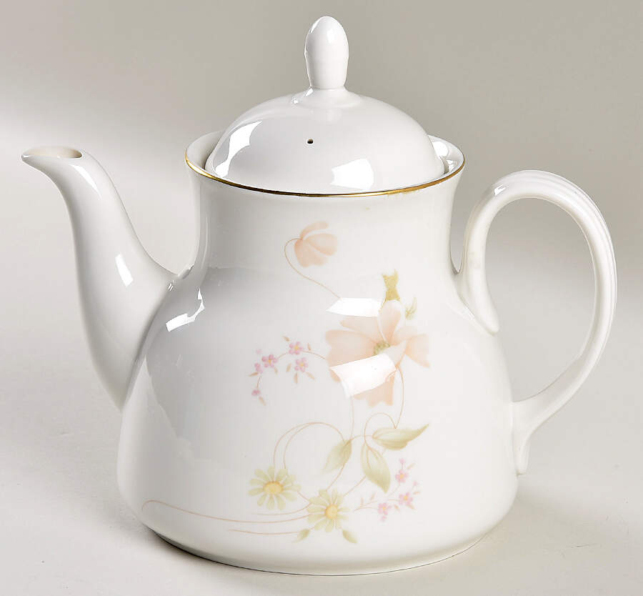Allure Teapot & Lid by Royal Doulton-1