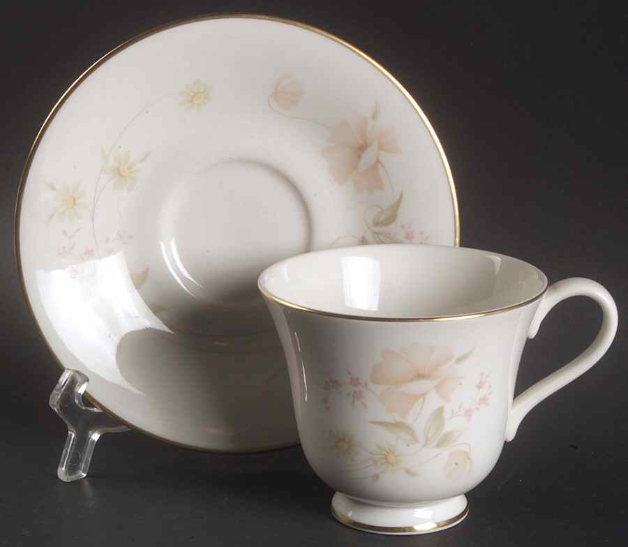 Allure Footed Cup & Saucer Set by Royal Doulton-1