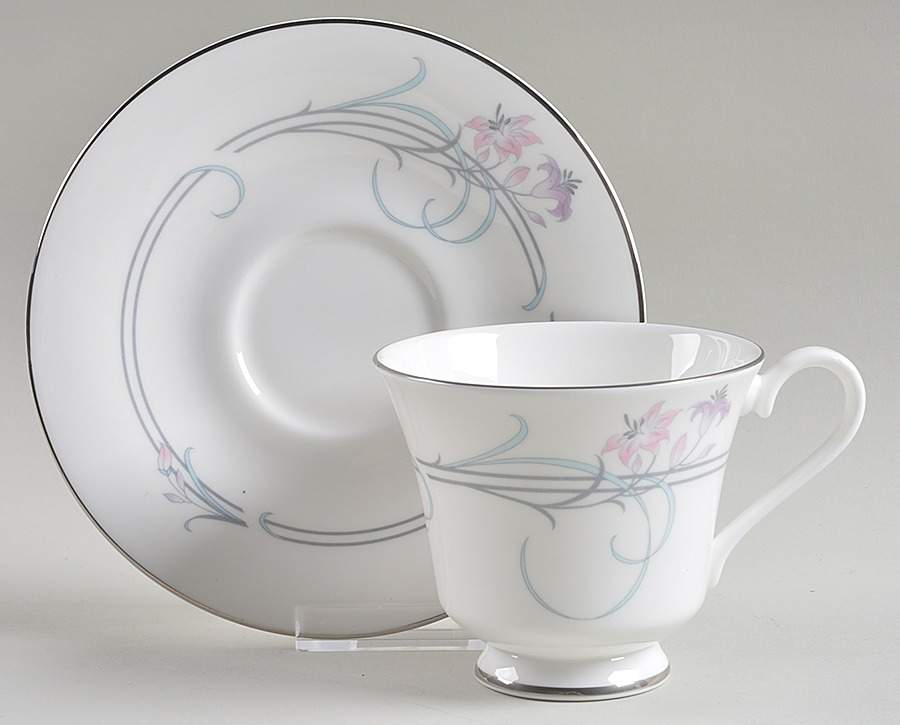 Allegro Footed Cup & Saucer Set by Royal Doulton-1