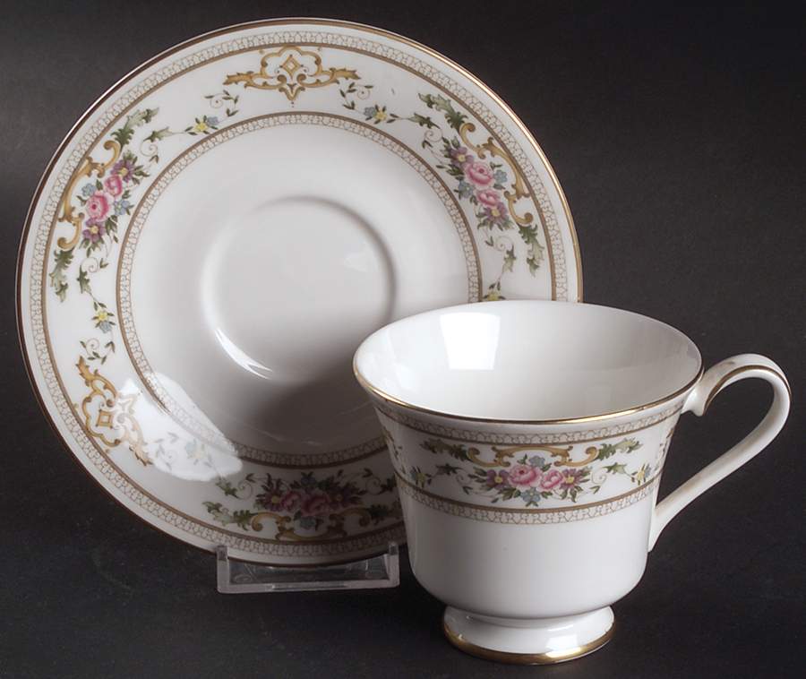 Alton Footed Cup & Saucer Set by Royal Doulton-1