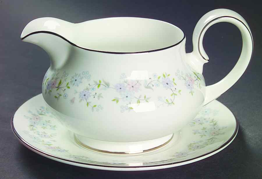 Amersham Gravy Boat & Underplate by Royal Doulton-1