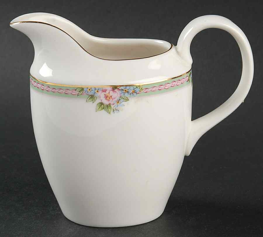 Amelia (White Background) Creamer by Royal Doulton-1