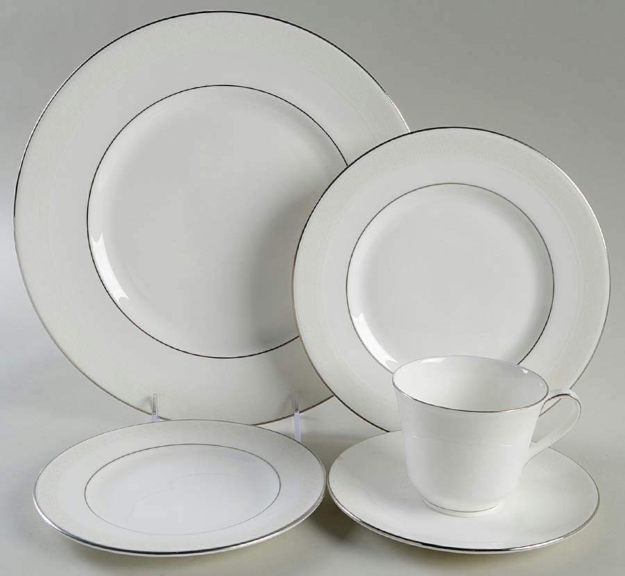 Amulet 5 Piece Place Setting by Royal Doulton-1