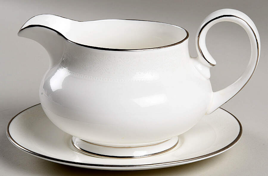 Amulet Gravy Boat & Underplate by Royal Doulton-1