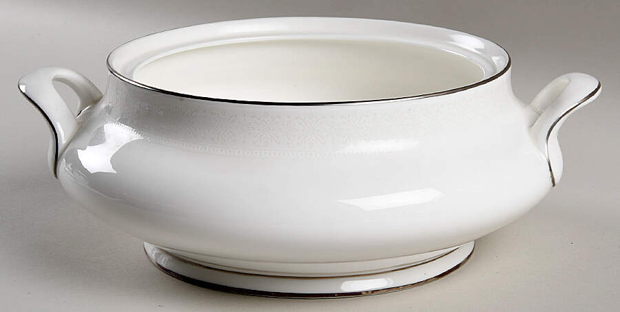 Amulet Round Vegetable No Lid by Royal Doulton-1