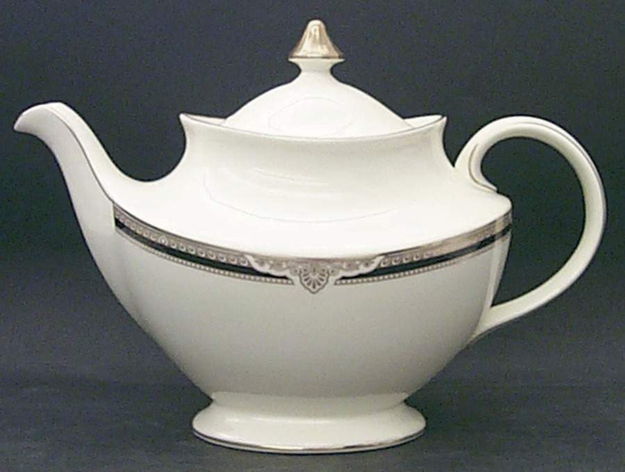 Andover Teapot & Lid by Royal Doulton-1