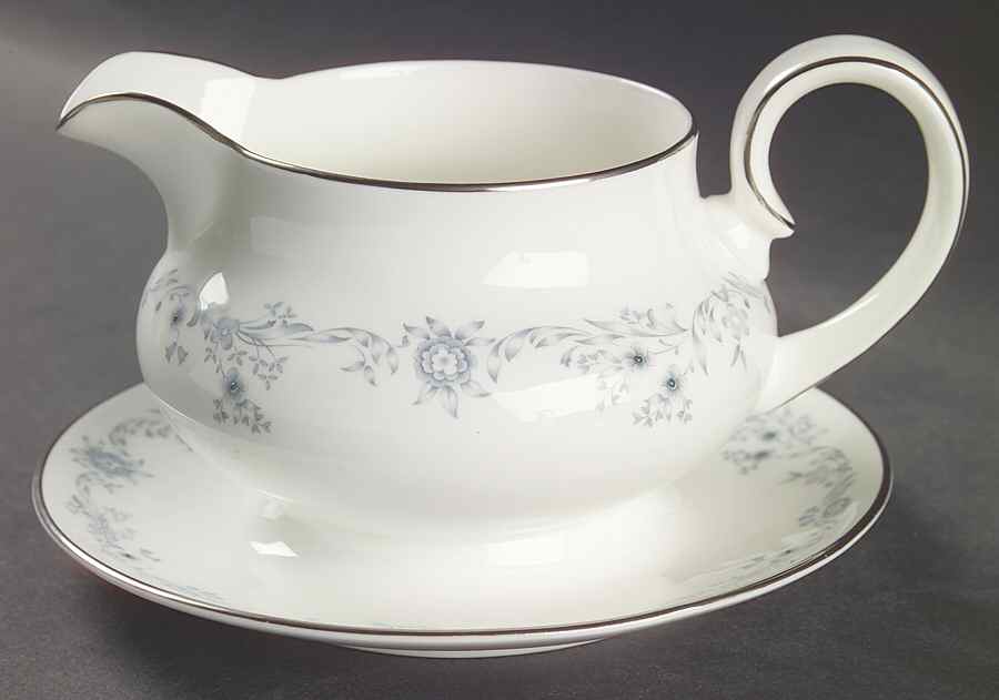 Angelique Gravy Boat with Attached Underplate by Royal Doulton-1