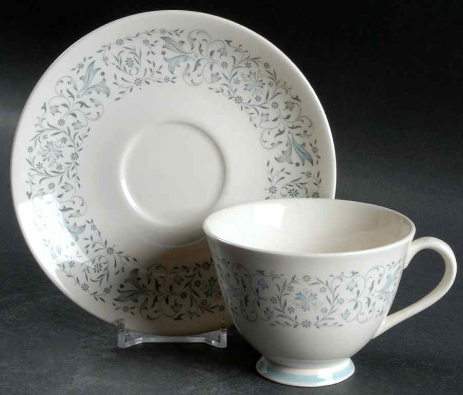Arabesque Footed Cup & Saucer Set by Royal Doulton-1