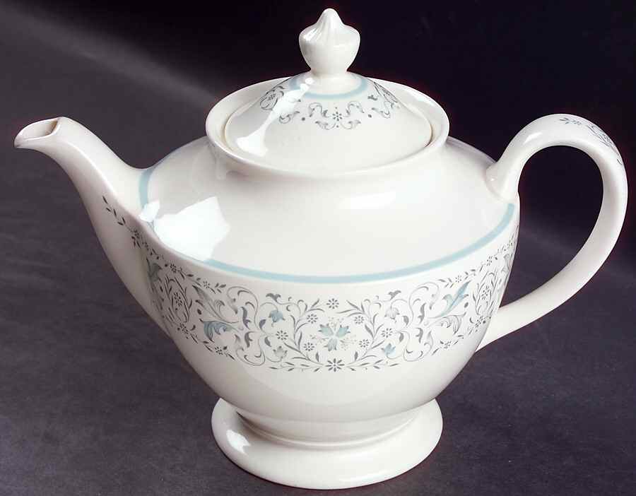 Arabesque Teapot & Lid by Royal Doulton-1