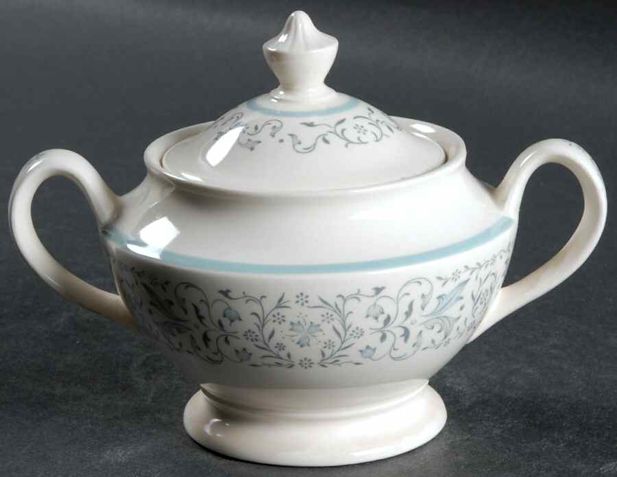 Arabesque Sugar Bowl & Lid by Royal Doulton-1