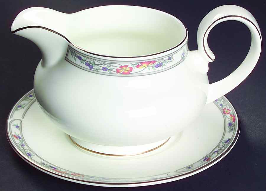Arlington Gravy Boat & Underplate by Royal Doulton-1