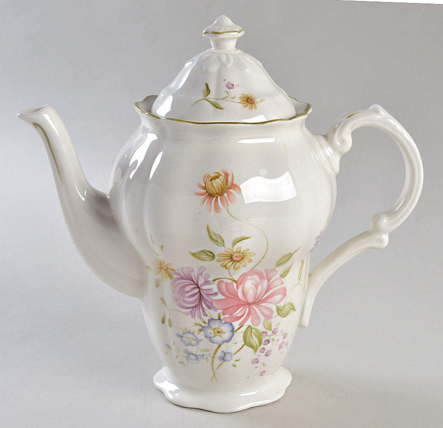 Ashbourne Coffee Pot & Lid by Royal Doulton-1
