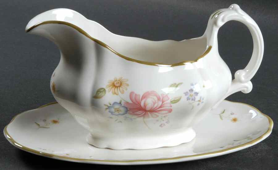 Ashbourne Gravy Boat & Underplate by Royal Doulton-1